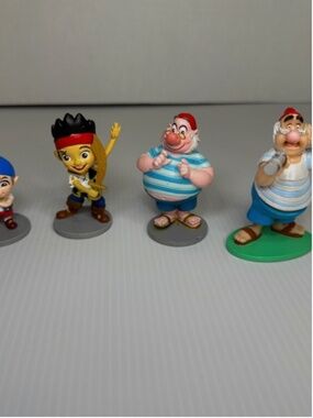 Lot 4 Disney Jake And The Neverland Pirates Figures Toy CakeToppers Jake, Smee